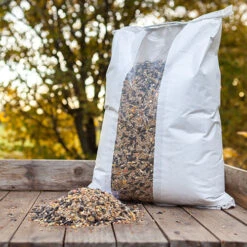 DeLuxe 14 Ingredient Wild Bird Food